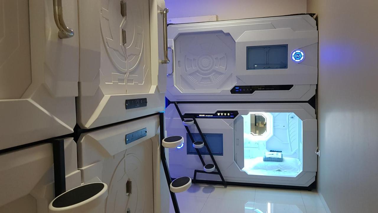 Apollo Capsule Hotel Ende Eksteriør billede