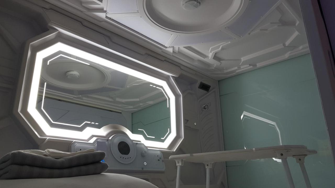 Apollo Capsule Hotel Ende Eksteriør billede